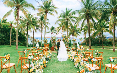 海南婚庆旅游：蓝天为证、大海为媒