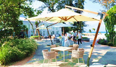 三亚西岛渔村游客广场和服务接待中心试运营