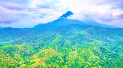 生态宝地，翡翠山城